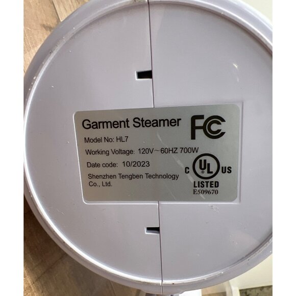 Portable Garment Steamer With Brush & Measuring Cup 700W 220V - Picture 6 of 6